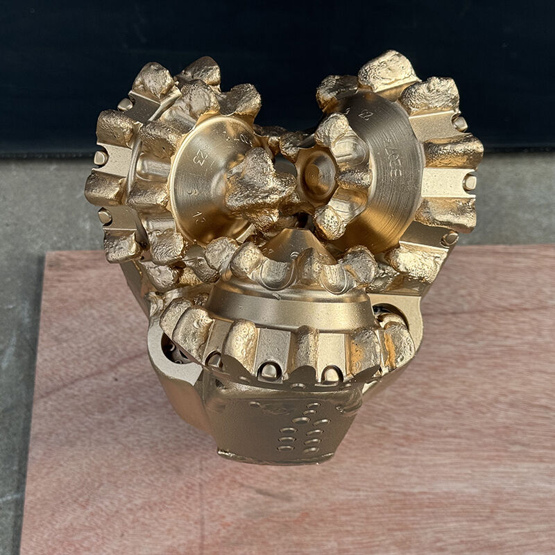 Punta per trapano tricono a denti d'acciaio da 6 3/4 pollici con cuscinetto a ralla per foratura veloce